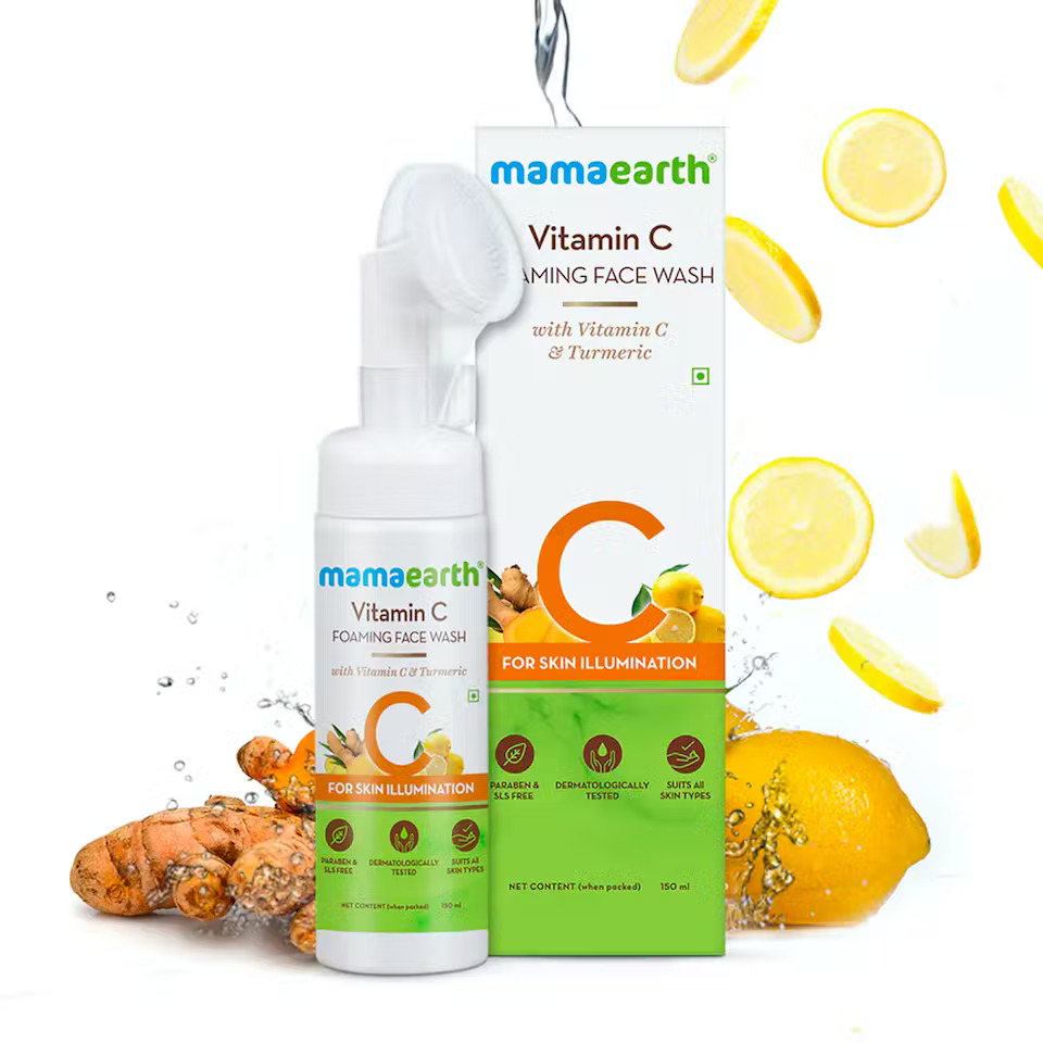 Mamaearth Vitamin C Face Wash with Foaming Silicone Cleanser Brush Powered by Vitamin C & Turmeric - 150ml
